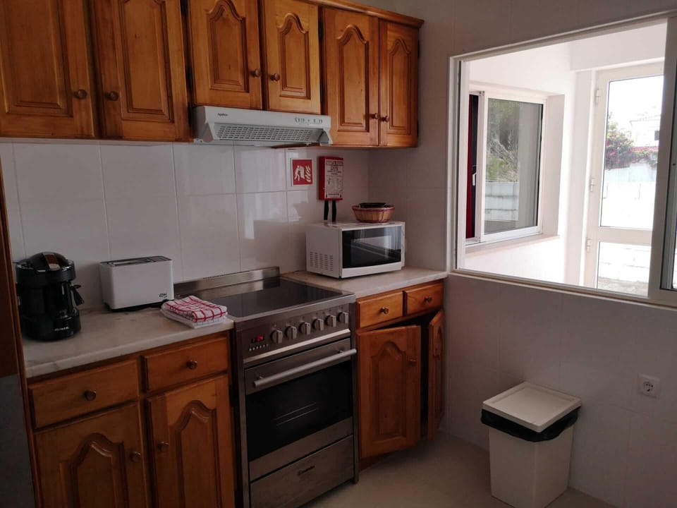 Apartment, 3 Bedrooms | Private kitchenette | Espresso maker