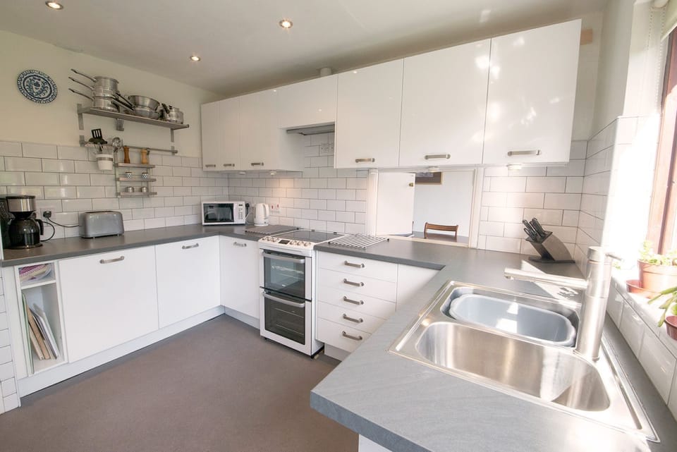 Beck Yeat Cottage Coniston kitchen