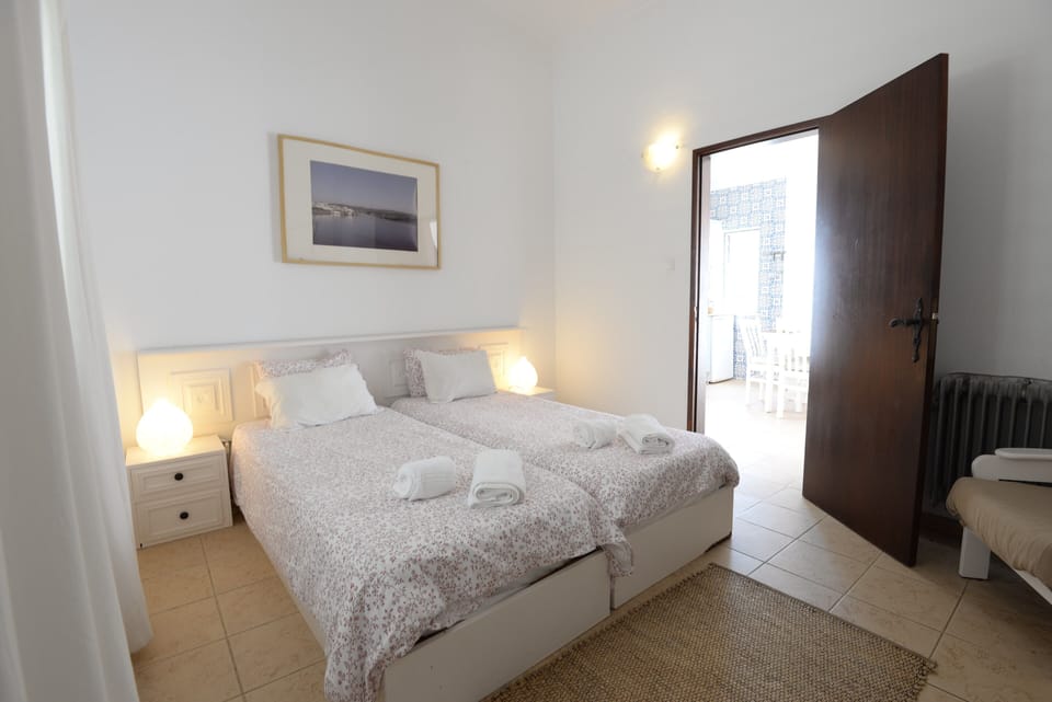 Apartment, 2 Bedrooms, River View | Bed sheets
