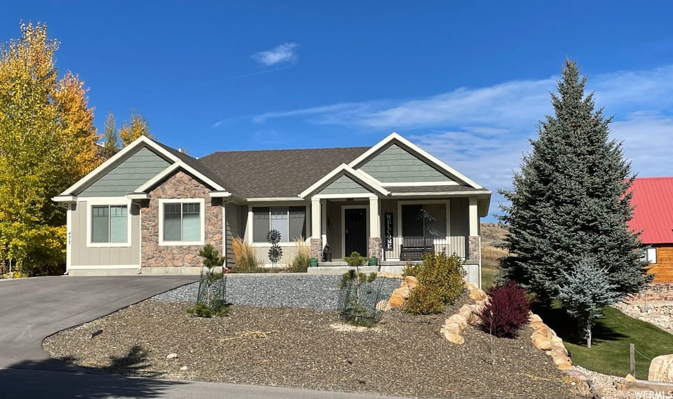 Plenty of off street parking for 6 vehicles and a small boat (under 25 ft).