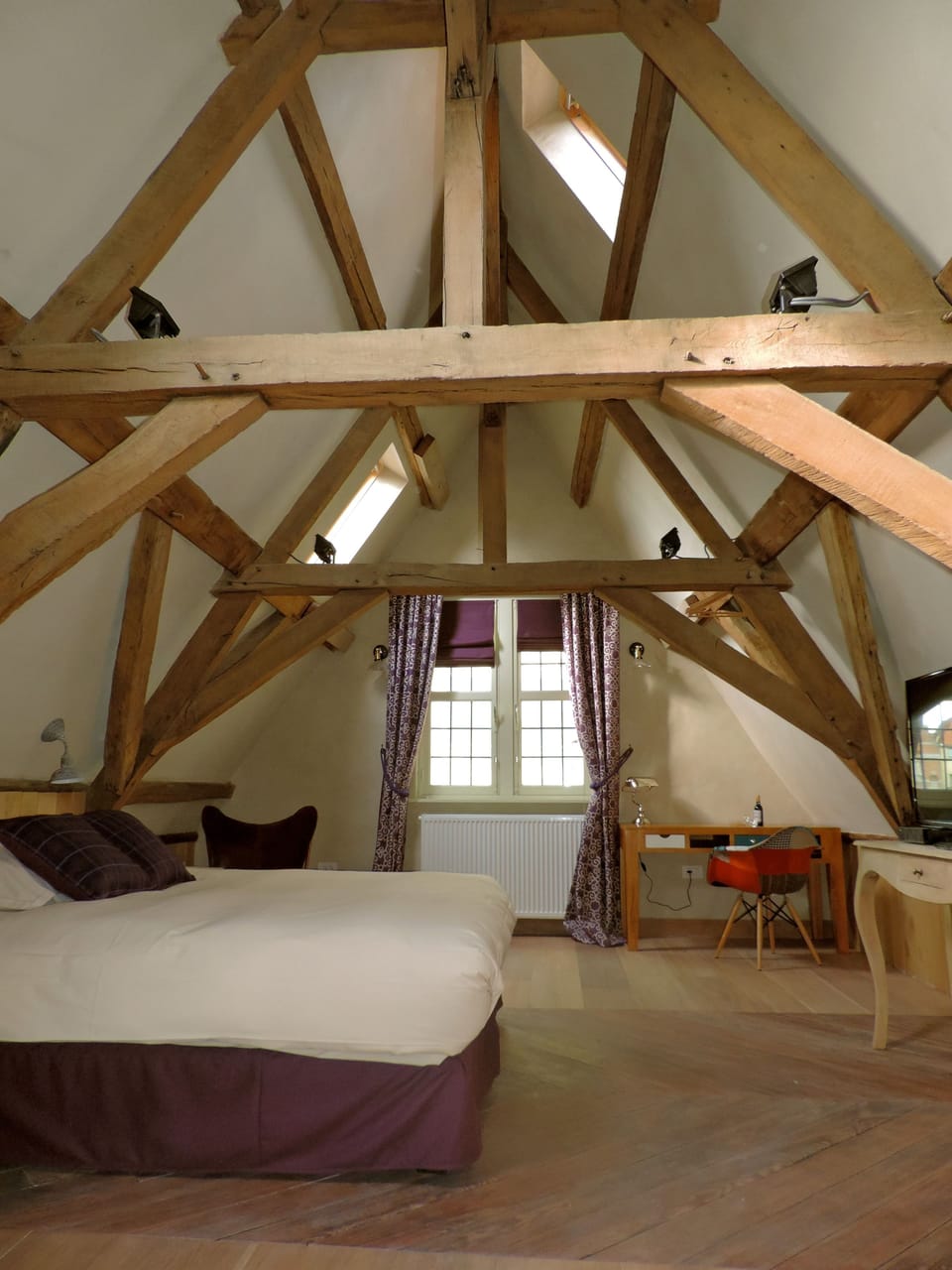 Deluxe Double or Twin Room, City View | Premium bedding, individually decorated, desk, soundproofing