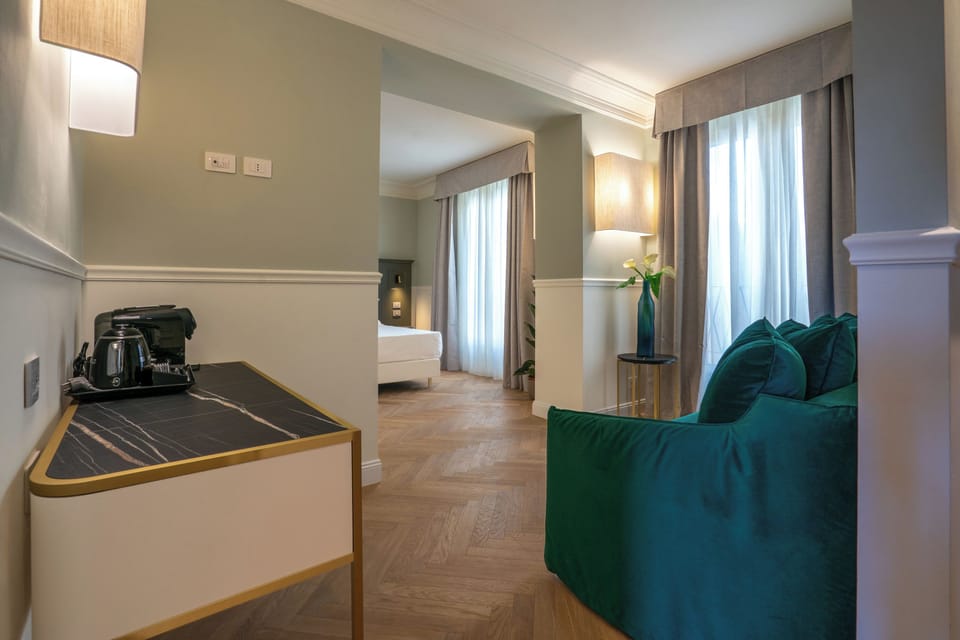 Family Room | Premium bedding, minibar, in-room safe, desk