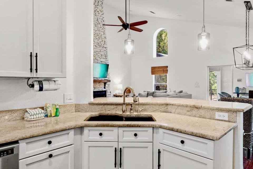 "Kitchen was great for cooking meals for a big group.” – Laura, Jun '23