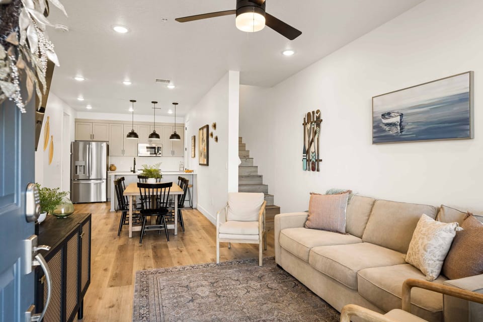 Condo, 3 Bedrooms | Living area | 36-inch Smart TV with digital channels, TV, streaming services