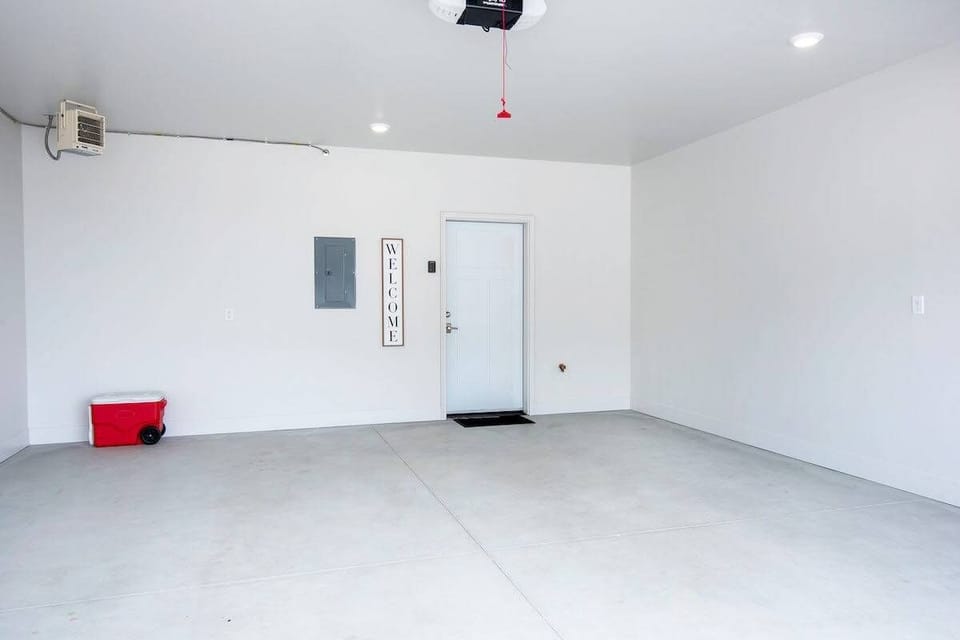 Plenty of room for gear, cars, and anything else. Ski & gear racks aren't shown here, but are available.