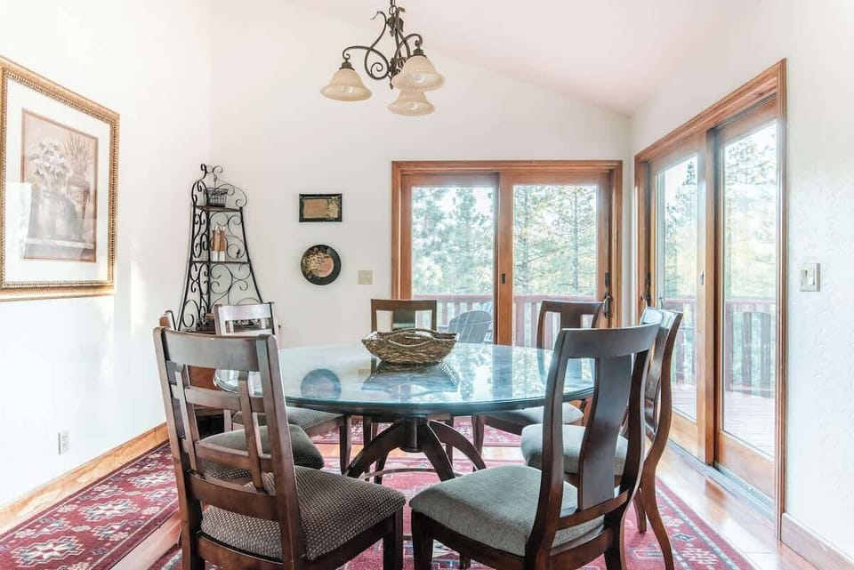 Dining room area