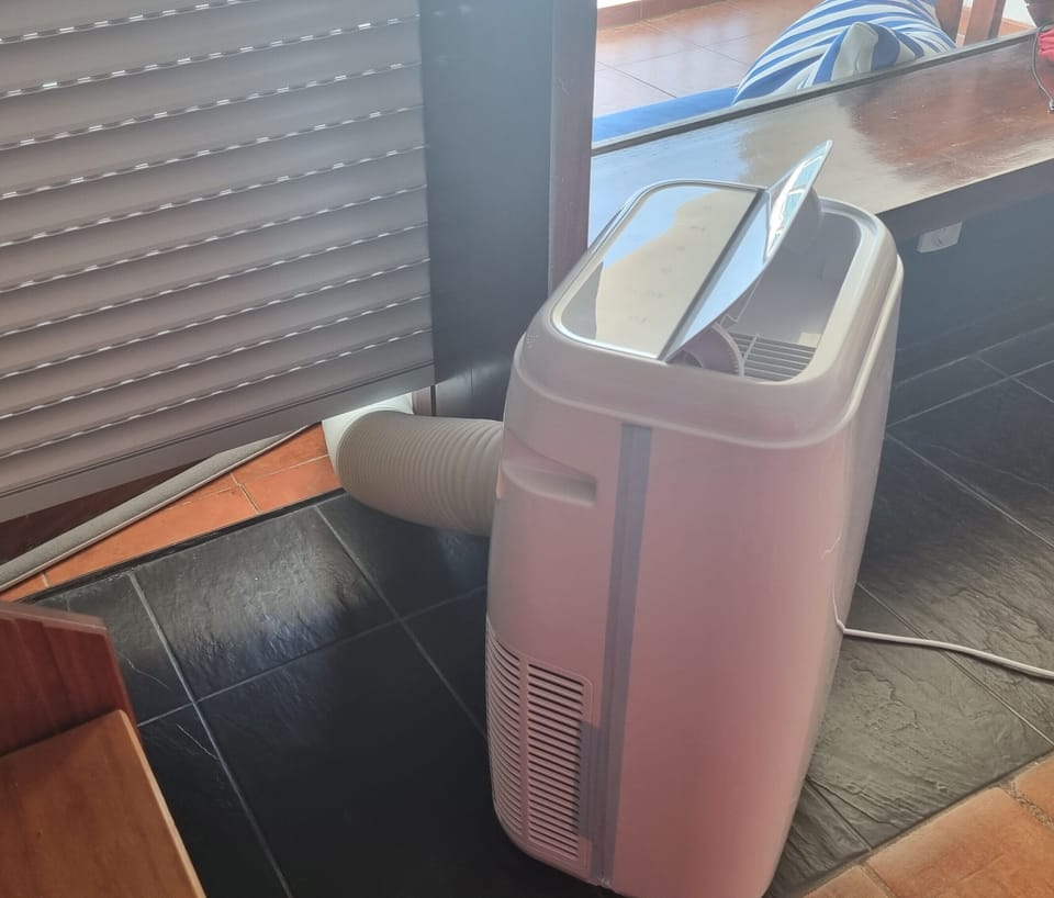 air-conditioning 