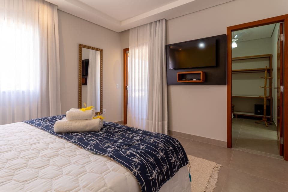Luxury Triple Room | In-room safe, blackout drapes, free WiFi