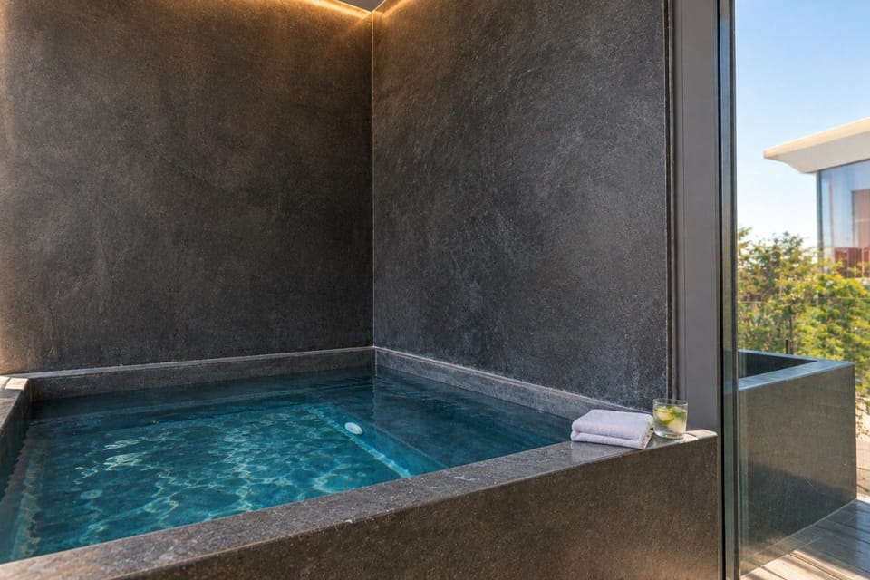 IIK plunge pool