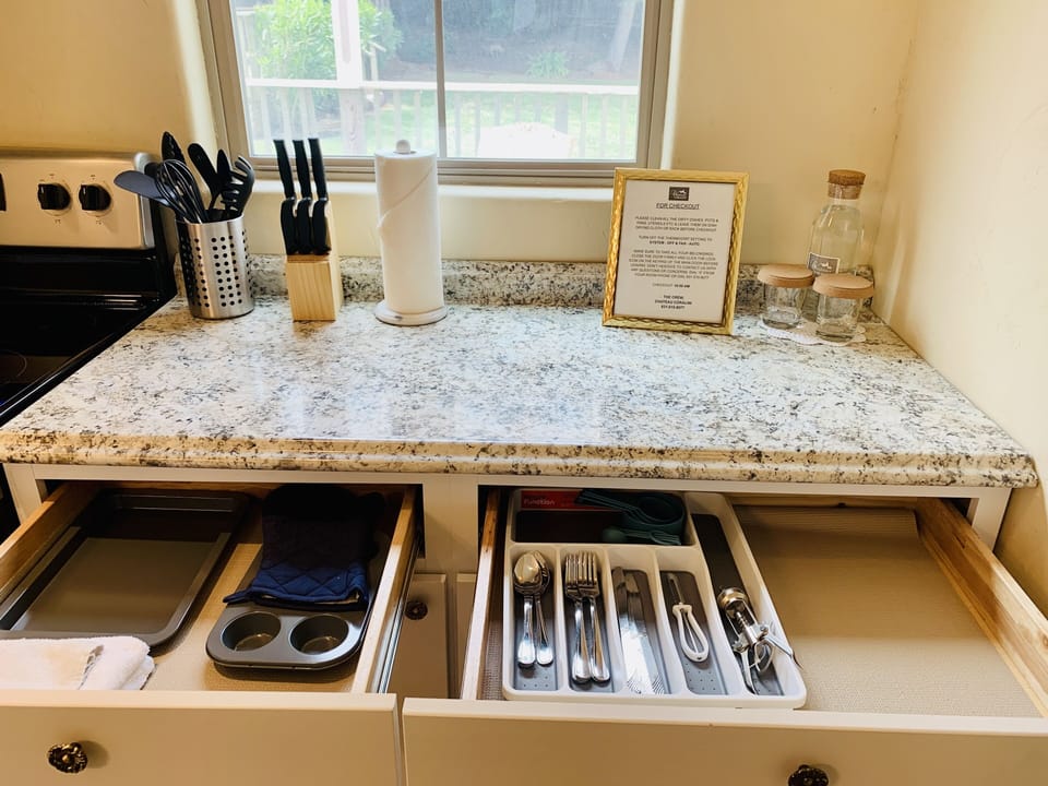 Family Studio, Multiple Beds, Patio | Private kitchen | Mini-fridge