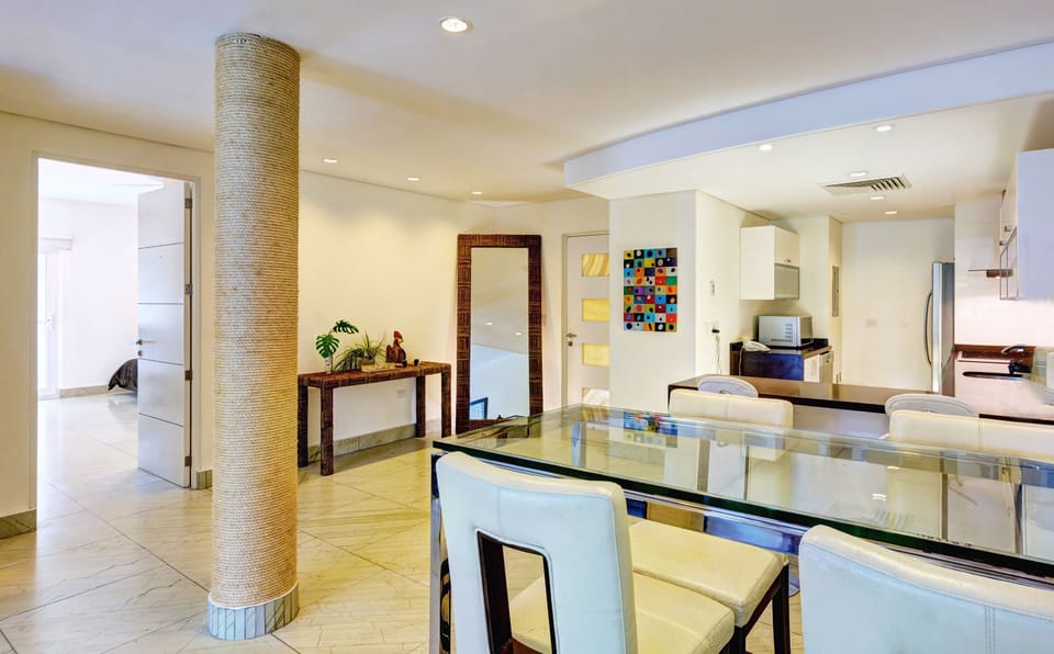 PH VIENTO | Living area | 40-cm LED TV with satellite channels, TV