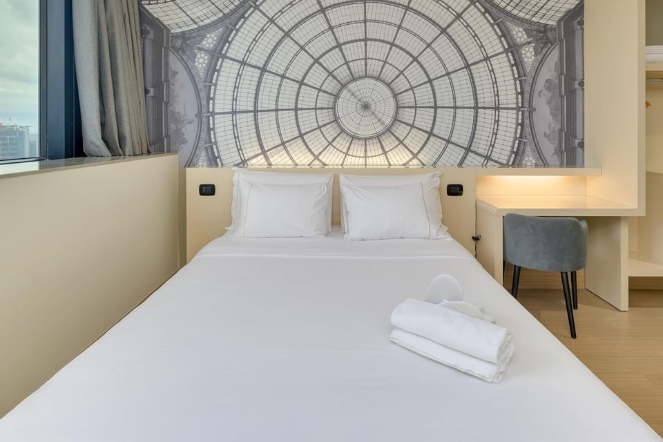 Superior Double Room, Non Smoking | Down comforters, in-room safe, desk, laptop workspace