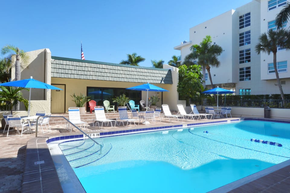 Heated Swimming Pool - Changing area with showers.