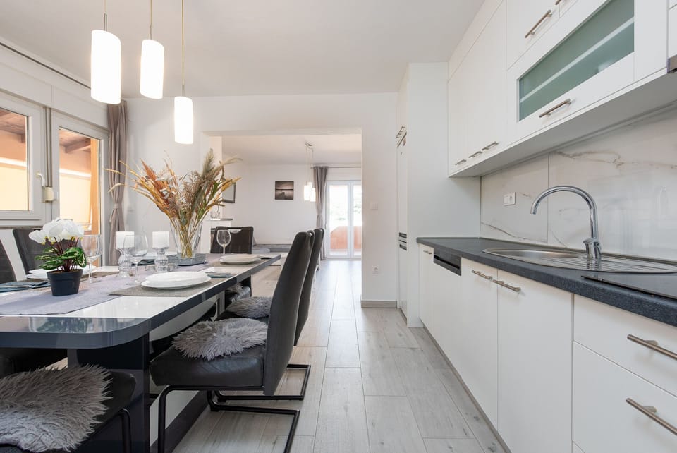 Villa, 2 Bedrooms, Private Pool | In-room dining
