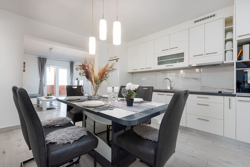 Villa, 2 Bedrooms, Private Pool | In-room dining