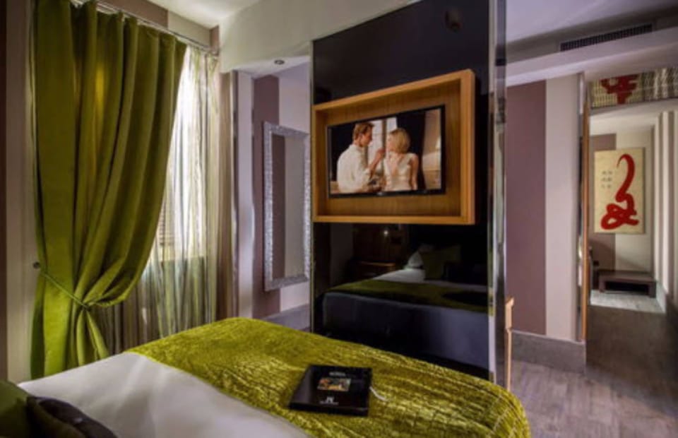 Executive Double Room | Premium bedding, minibar, in-room safe, soundproofing