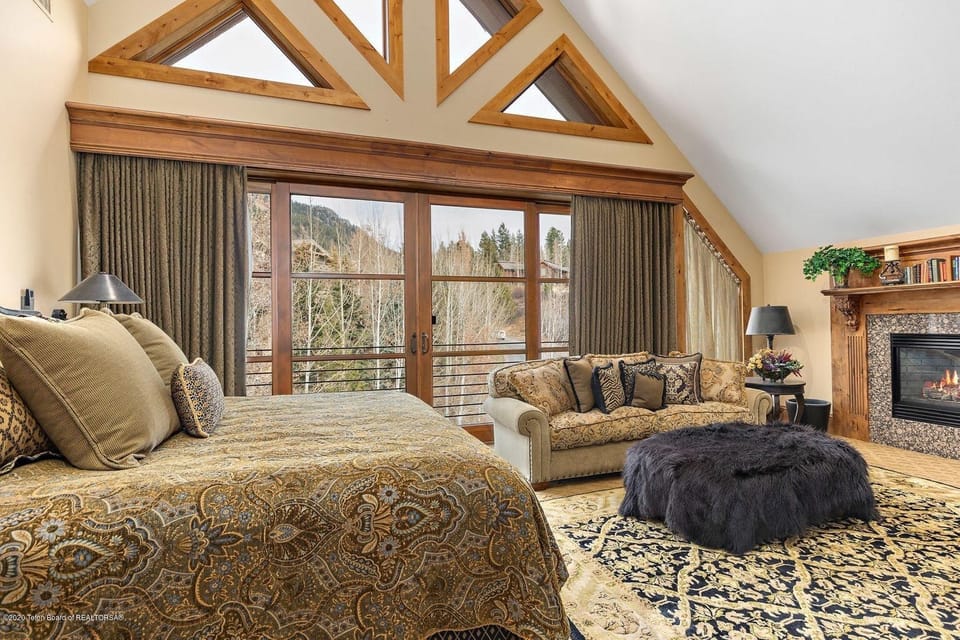Superior Penthouse, Multiple Beds, Mountain View (Four Bedroom Penthouse Residence) | Living area | Flat-screen TV, iPod dock