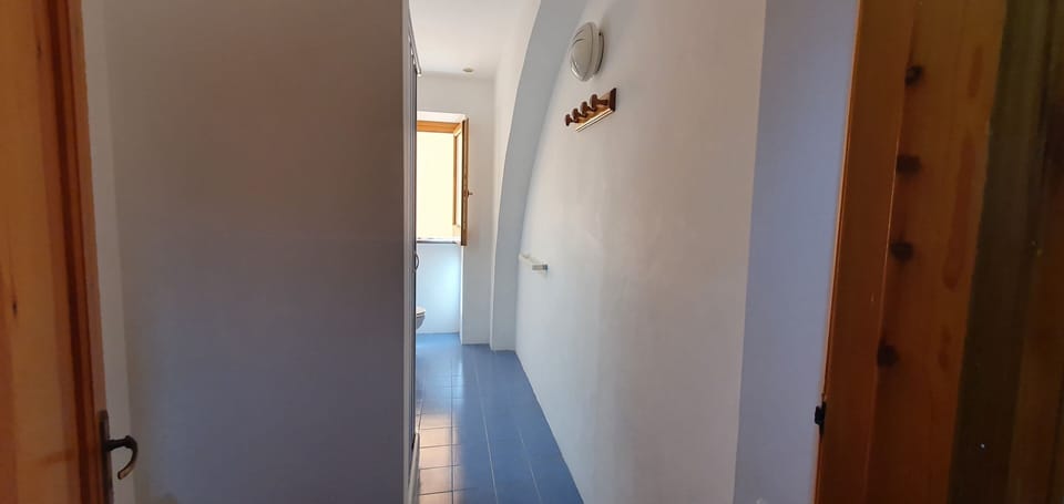 Family Quadruple Room, 1 Bedroom, Ensuite, Courtyard Area | Bathroom | Shower, hydromassage showerhead, free toiletries, hair dryer