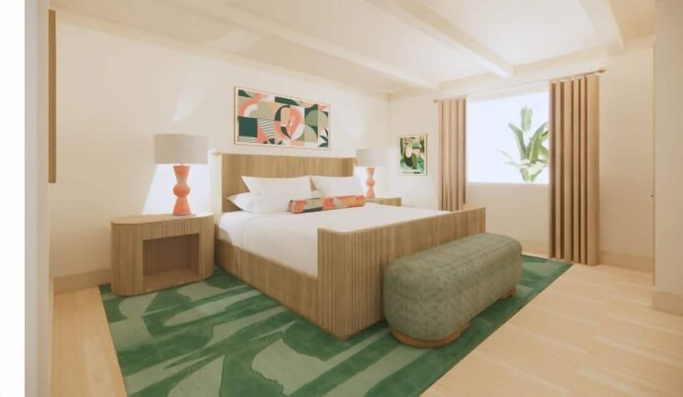 Suite | Premium bedding, down comforters, in-room safe, desk