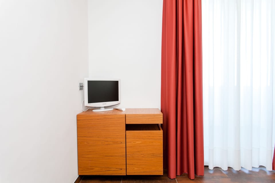 Double Room, Balcony | Room amenity