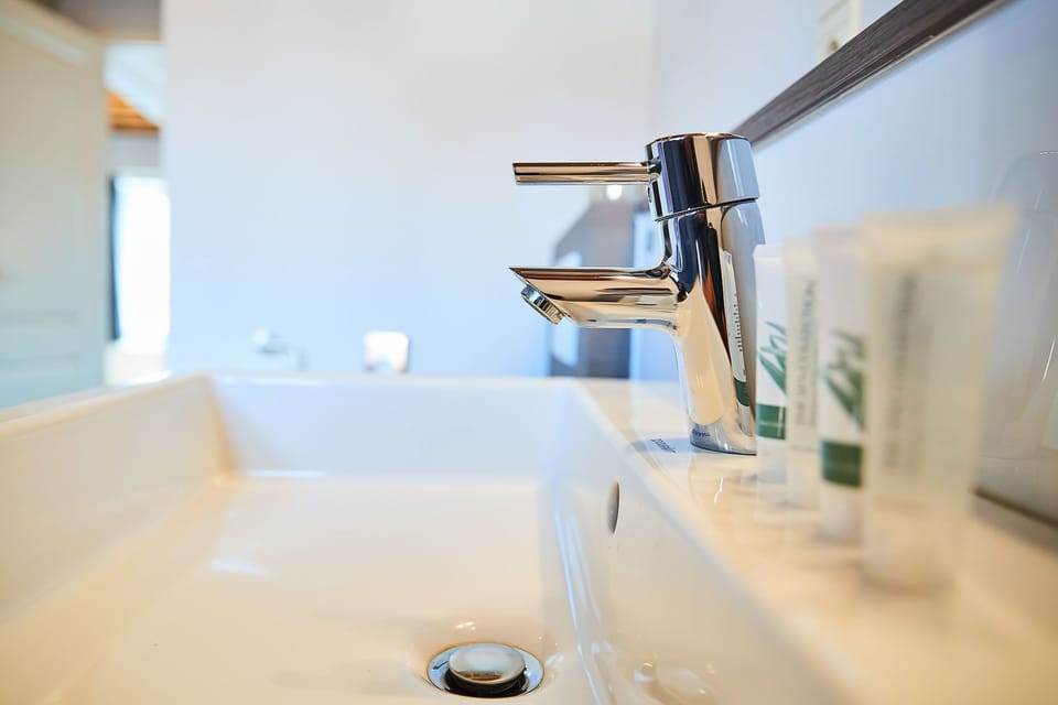 Standard Double Room | Minibar, in-room safe, free WiFi, bed sheets