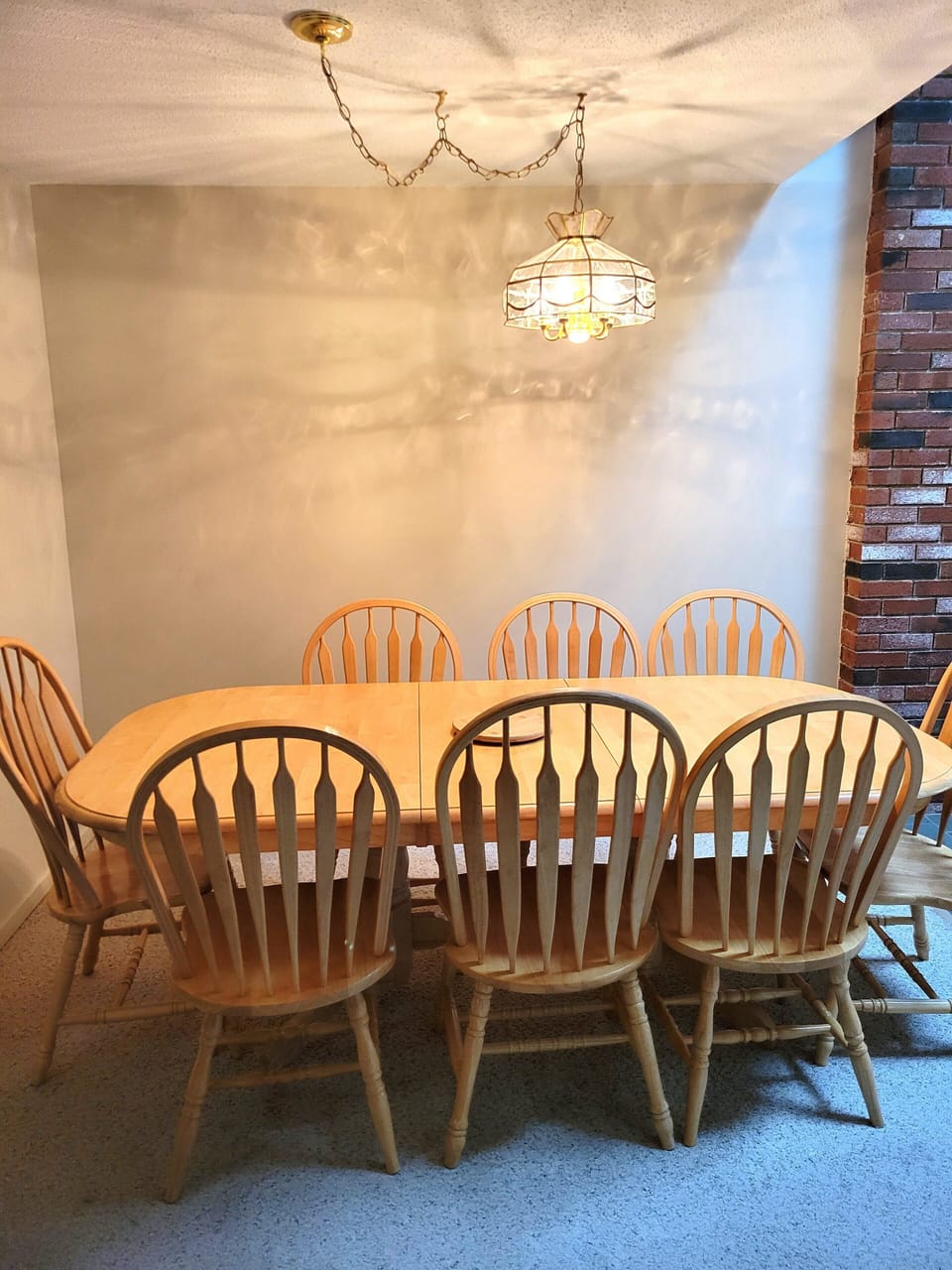 Dining area seats 8 people