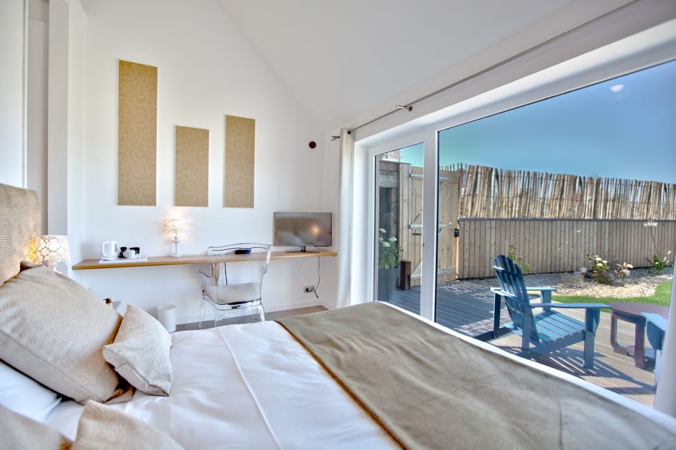 Superior Room | Individually decorated, desk, soundproofing, iron/ironing board