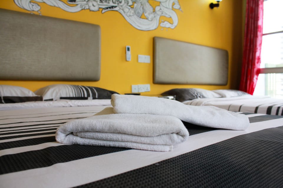 Deluxe Double Room | In-room safe, desk, iron/ironing board, free WiFi