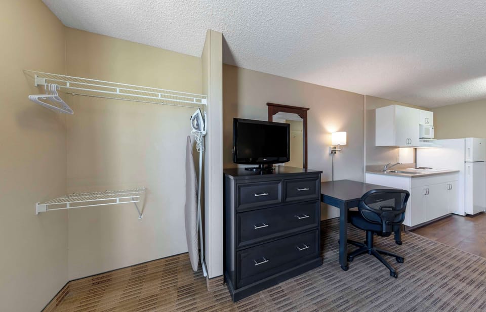 Desk, iron/ironing board, free WiFi, bed sheets