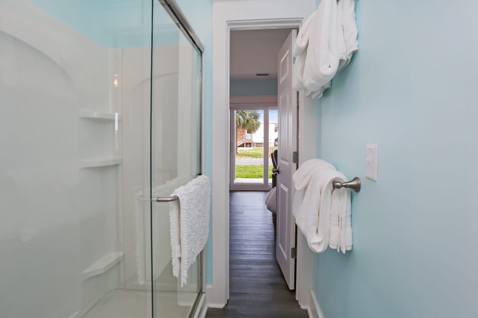 Full Bath Shower