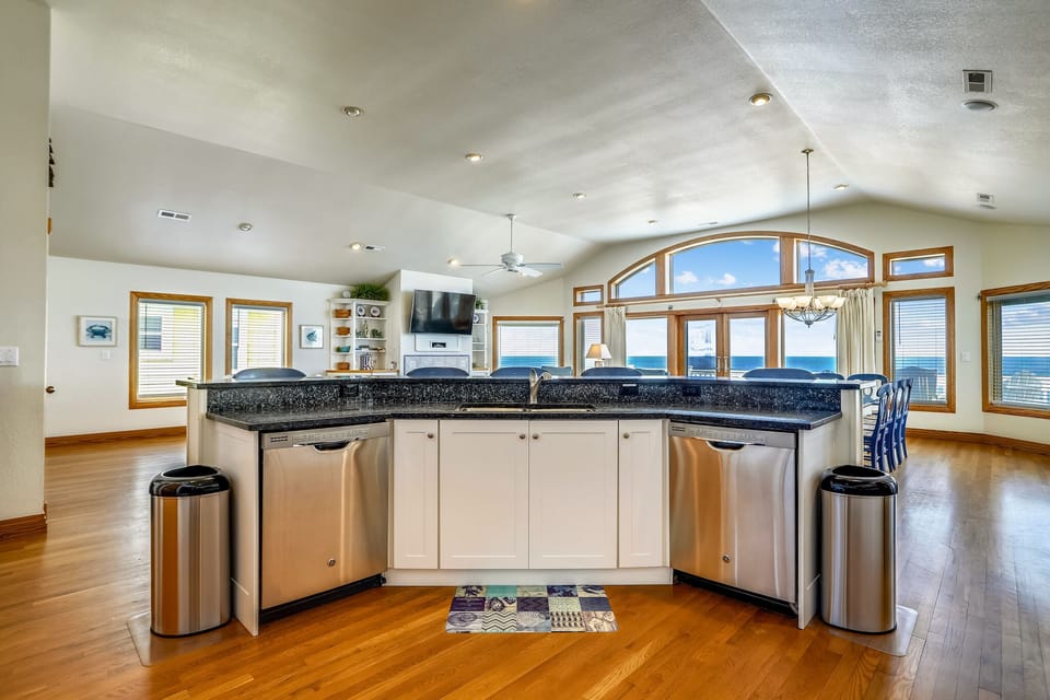 NH0301: Sand Pebbles | Top Level Kitchen