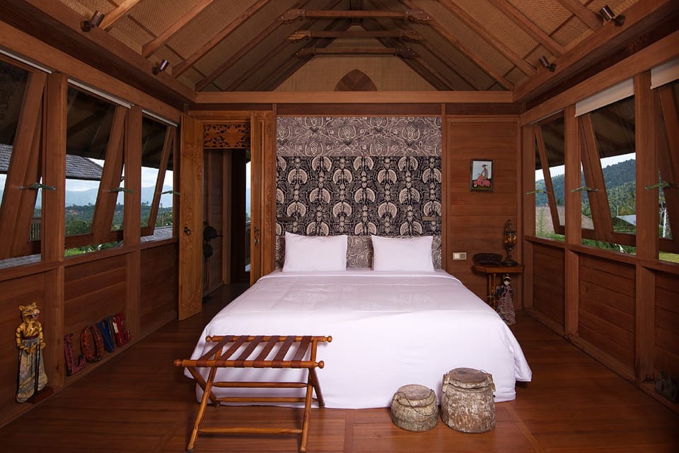 Bungalow, 2 Bedrooms | Egyptian cotton sheets, premium bedding, Select Comfort beds, minibar