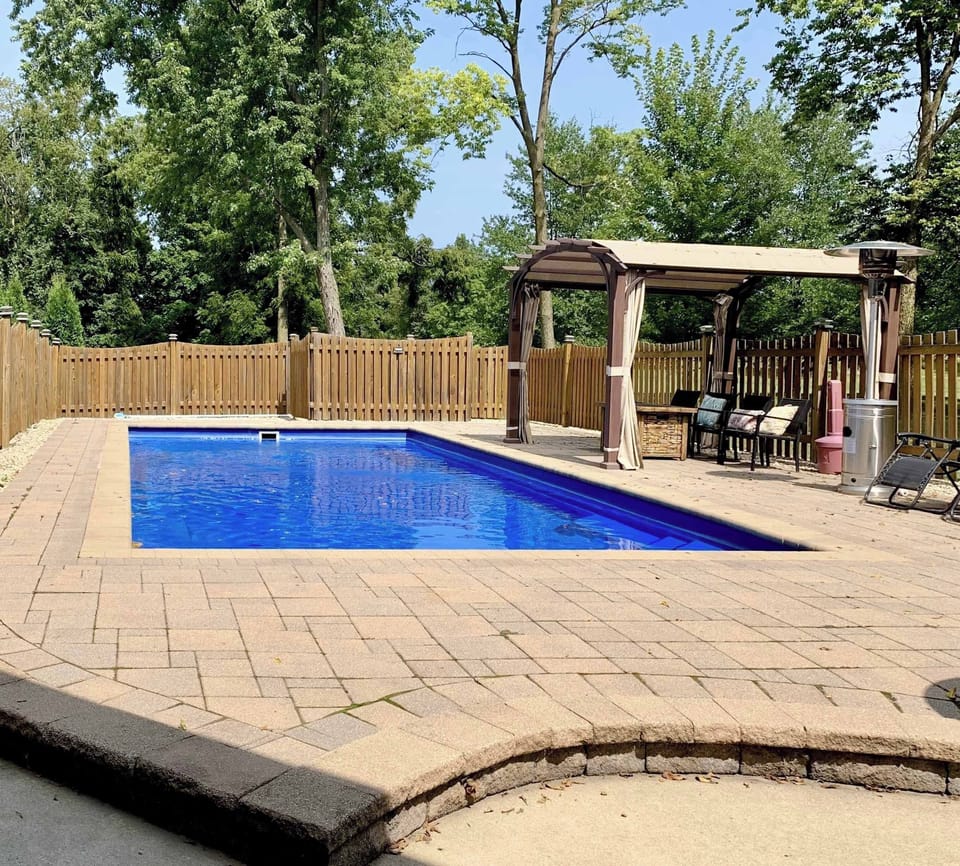 Pool closed for the season. Opens memorial day weekend!