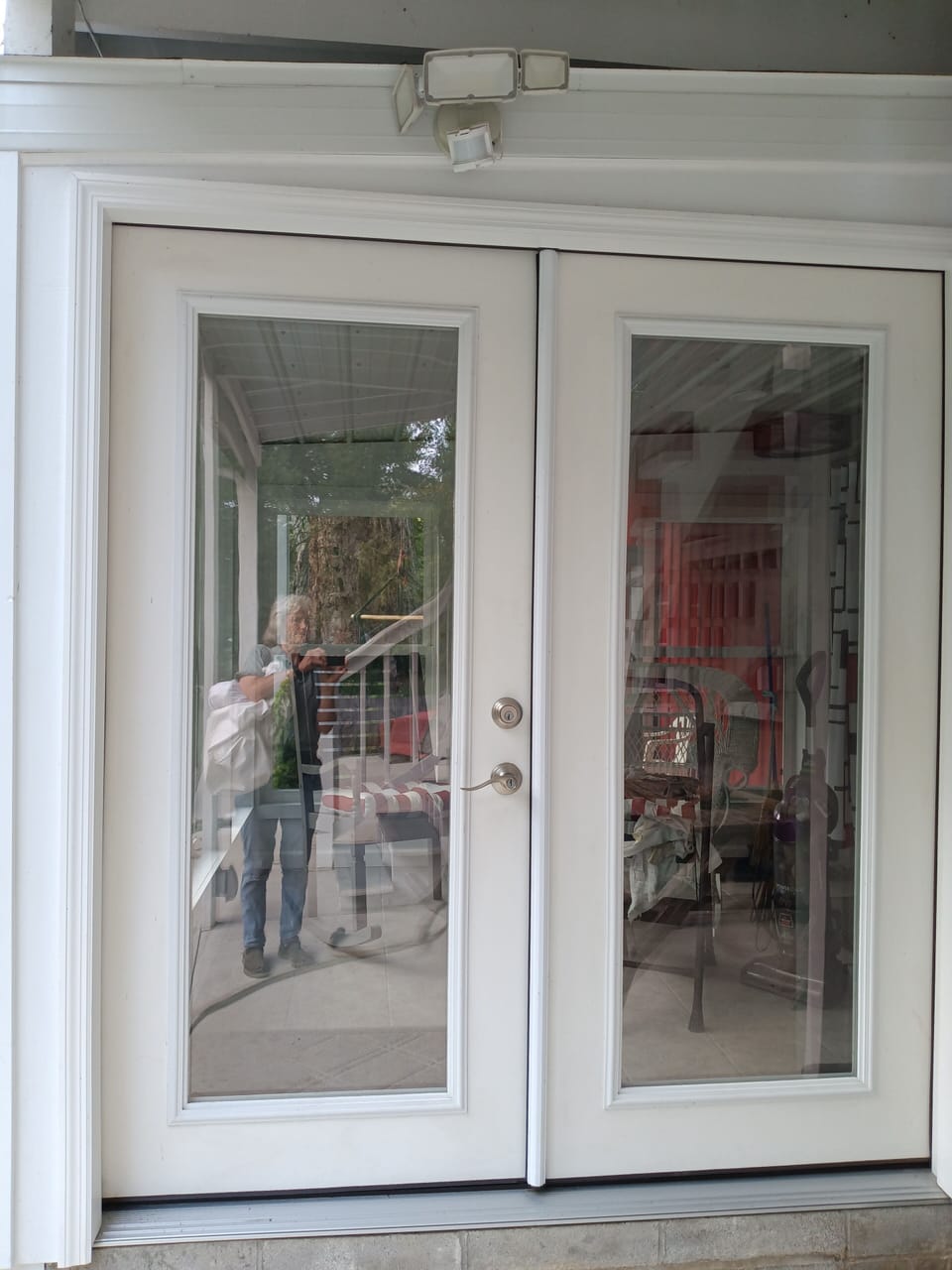 Double door entry