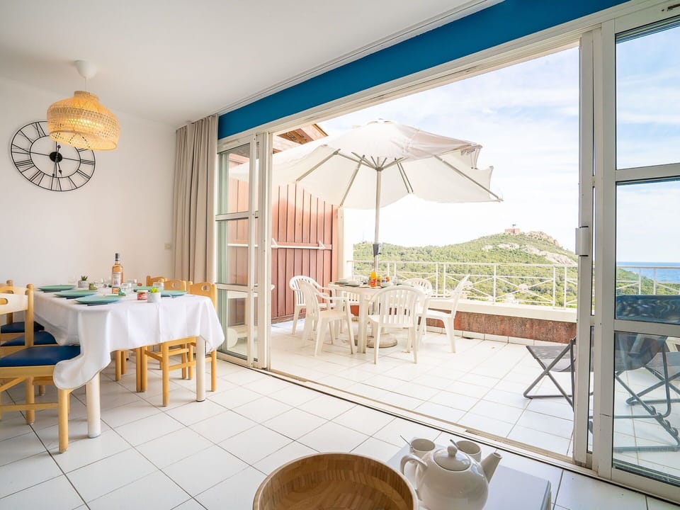 Property, Table, Furniture, Window, Building, Azure, Chair, Interior Design, Wood, Shade