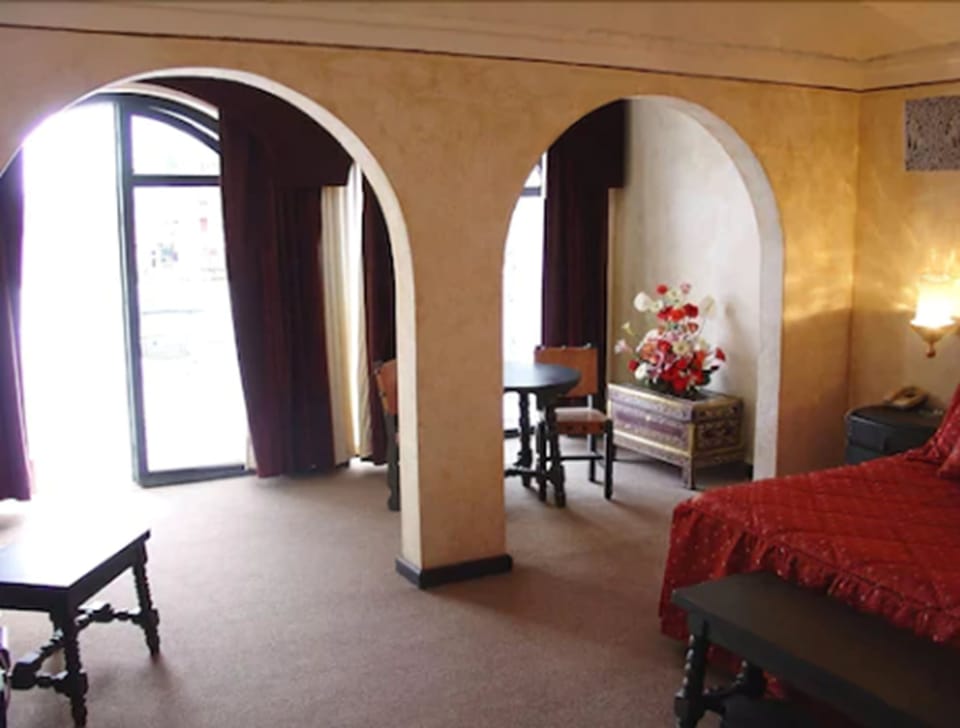 Standard Room | Desk, iron/ironing board, free WiFi, bed sheets