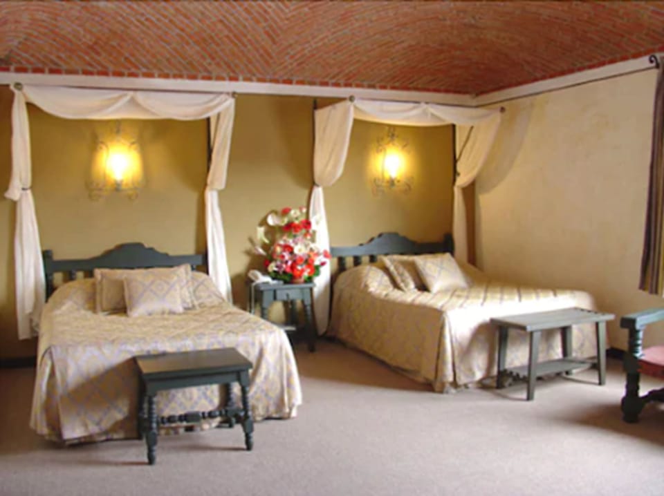 Standard Double Room | Desk, iron/ironing board, free WiFi, bed sheets