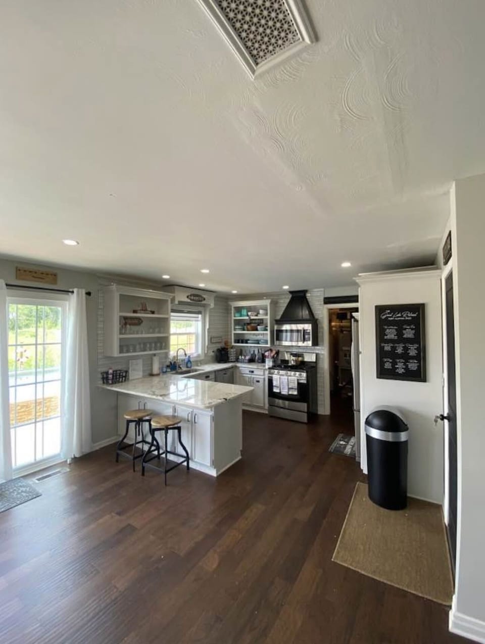 The Main House Kitchen (full and gorgeous)
