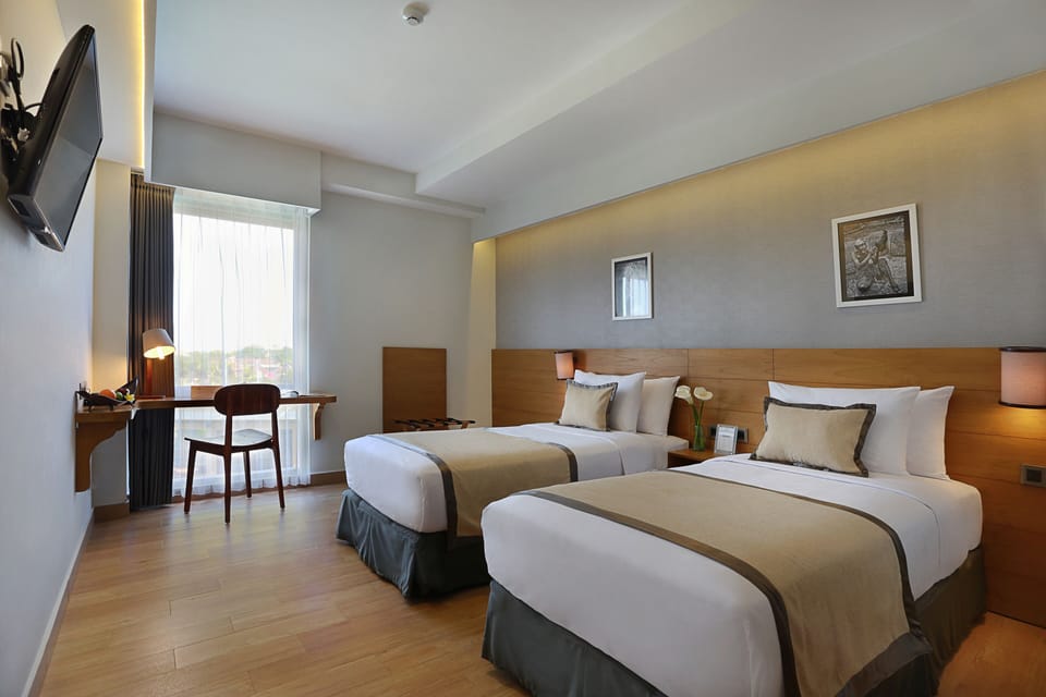 1 bedroom, premium bedding, in-room safe, desk