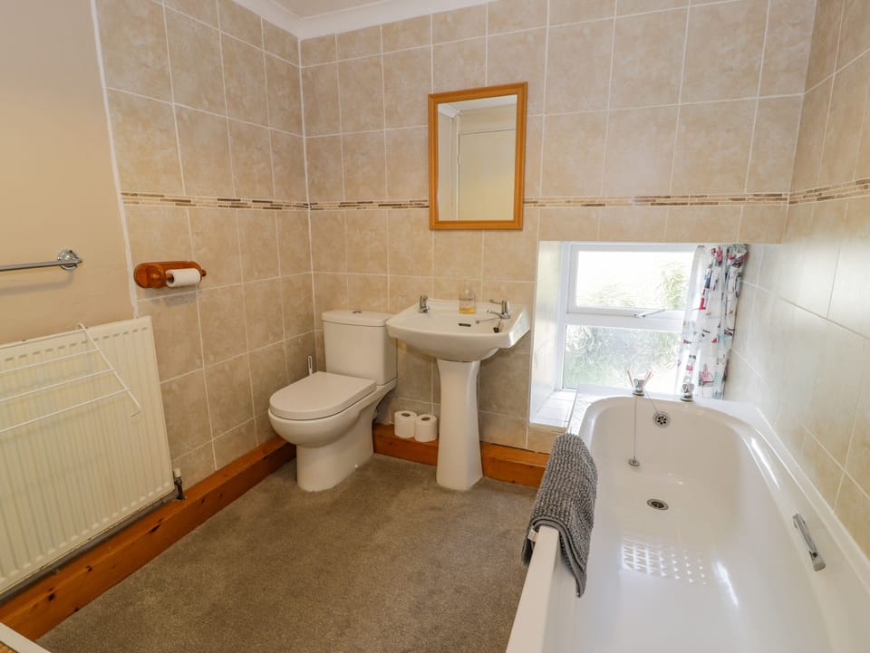6 Glyn Terrace Cottage in Wales