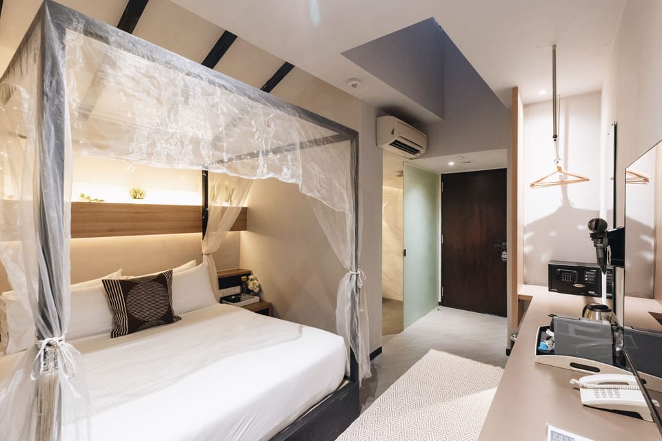 NuVe Enchanted | In-room safe, desk, iron/ironing board (on request), WiFi (free)