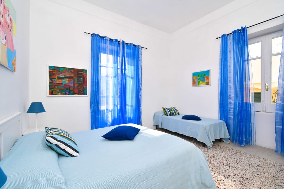 Triple Room | Individually furnished, desk, blackout drapes, free WiFi