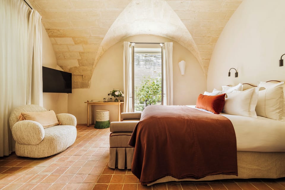 Junior Suite | Premium bedding, minibar, in-room safe, soundproofing