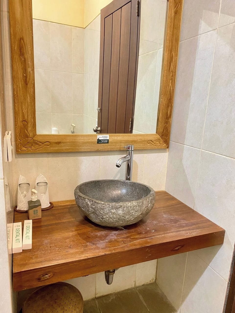 Deluxe Room, 1 Bedroom, Garden View | Bathroom sink
