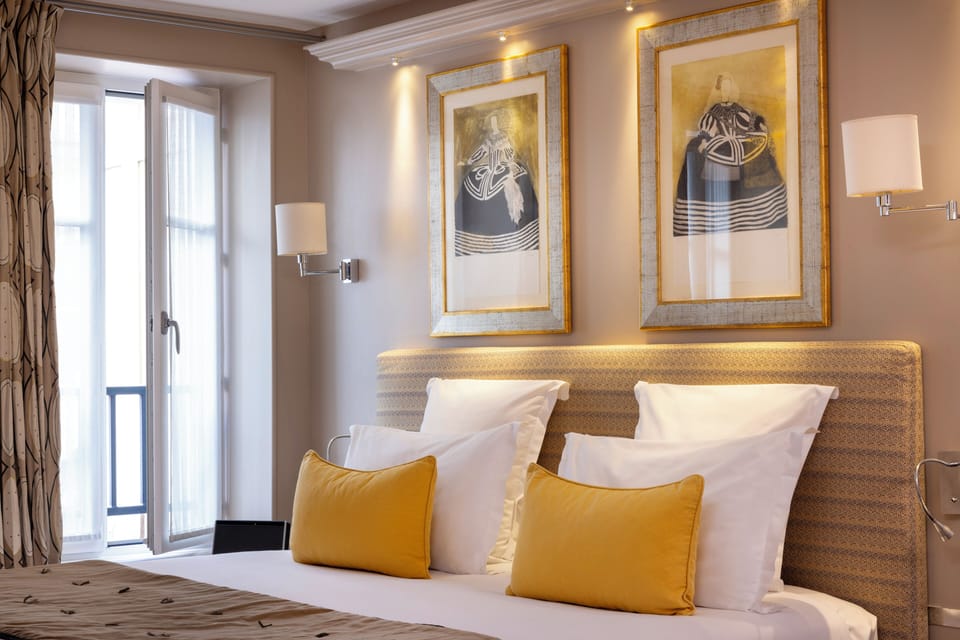 Superior Double or Twin Room | Minibar, in-room safe, desk, blackout drapes