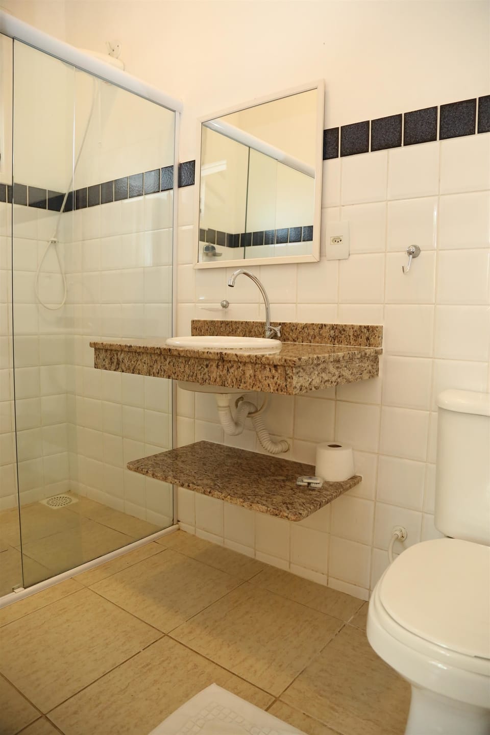 Quadruple Room | Bathroom | Shower, hair dryer