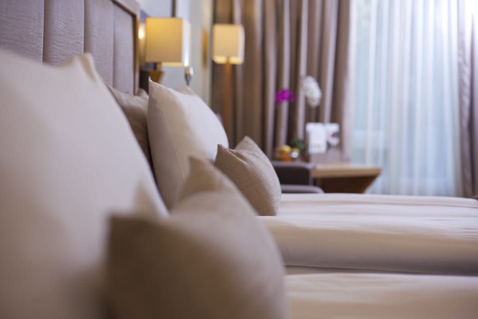 Executive Room | Premium bedding, minibar, in-room safe, desk