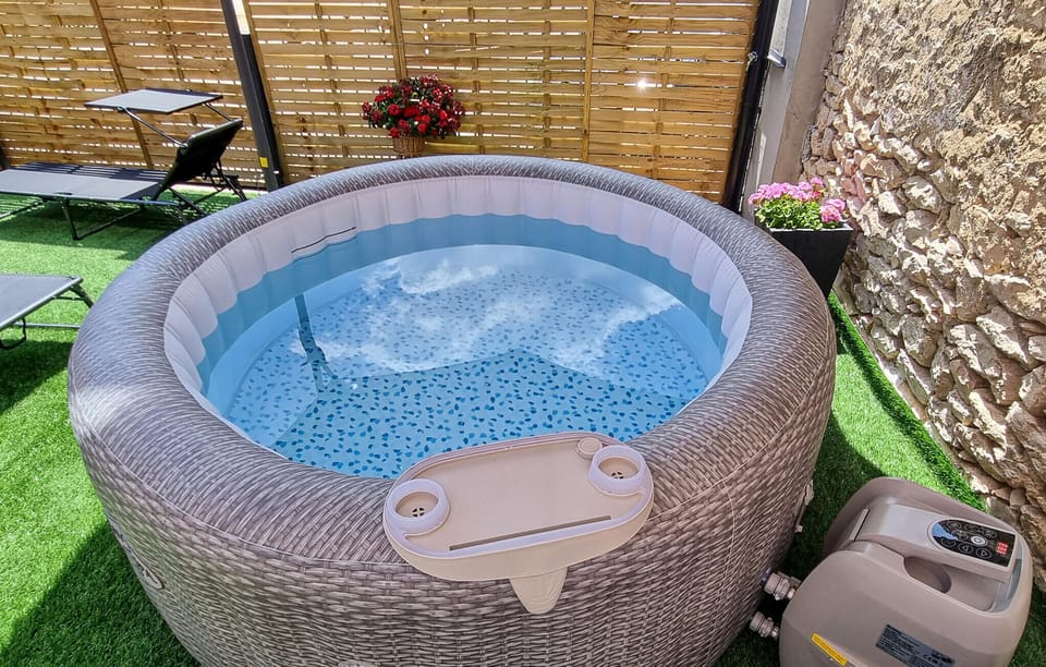 hot-tub
