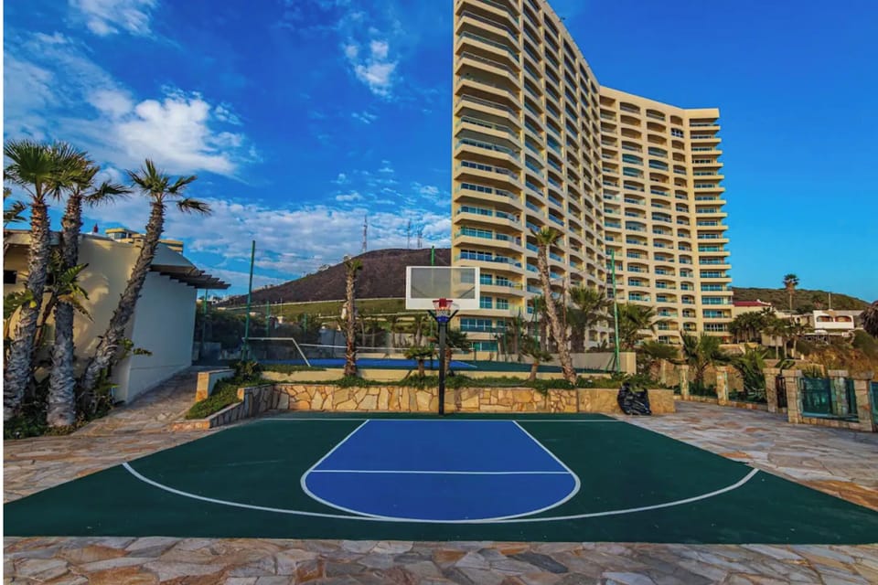 Sport court