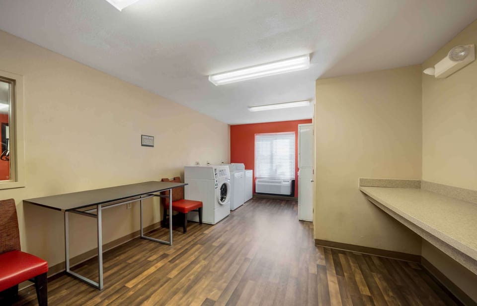 Extended Stay America Suites Oklahoma City Northwest Hotel in Warr Acres